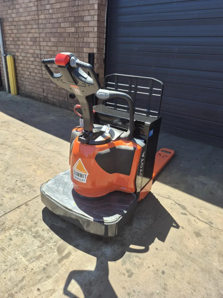 Toyota Electric Walkie Pallet Jack, Front View